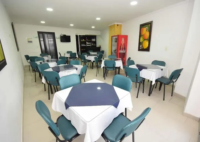 Hotel Zafiro Plaza