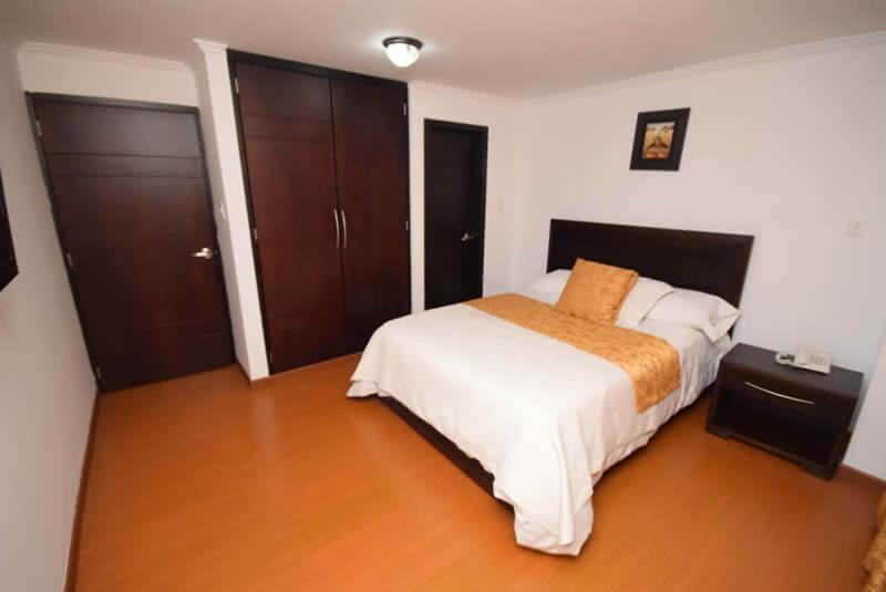 Zafiro Plaza Hotel